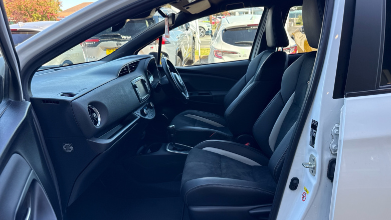 Toyota Yaris 1.5 Hybrid GR-Sport 5dr CVT [Nav] Hybrid Hatchback